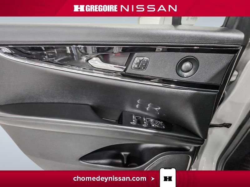 2022 Lincoln Nautilus Grey Laval - photo #13