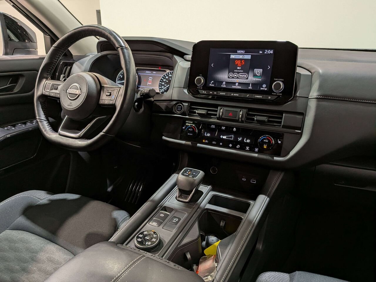 2024 Nissan Pathfinder S 4WD Black Val-David - photo #21