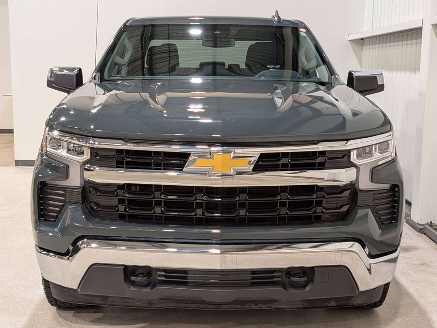 Chevrolet Silverado 1500 4WD Crew Cab 147" LT 2025 Gris