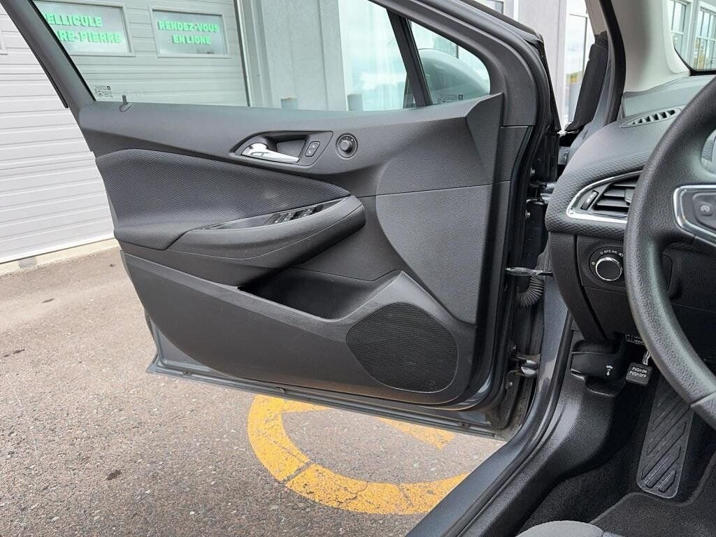 Chevrolet Cruze LT 2018 Gris Baie-Comeau - photo #9