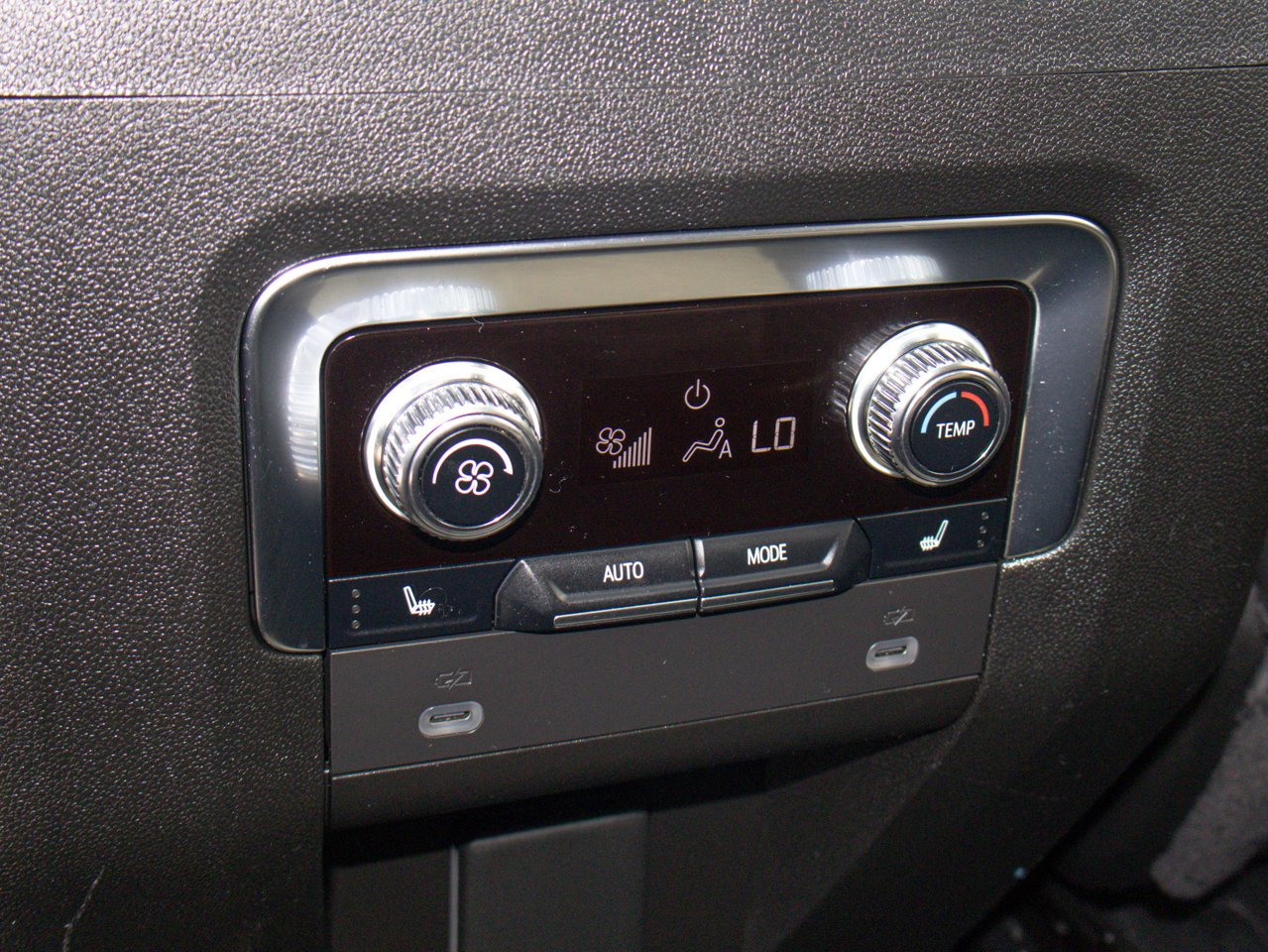 2024 GMC Yukon XL 4WD 4dr AT4 Black Sherwood Park - photo #34