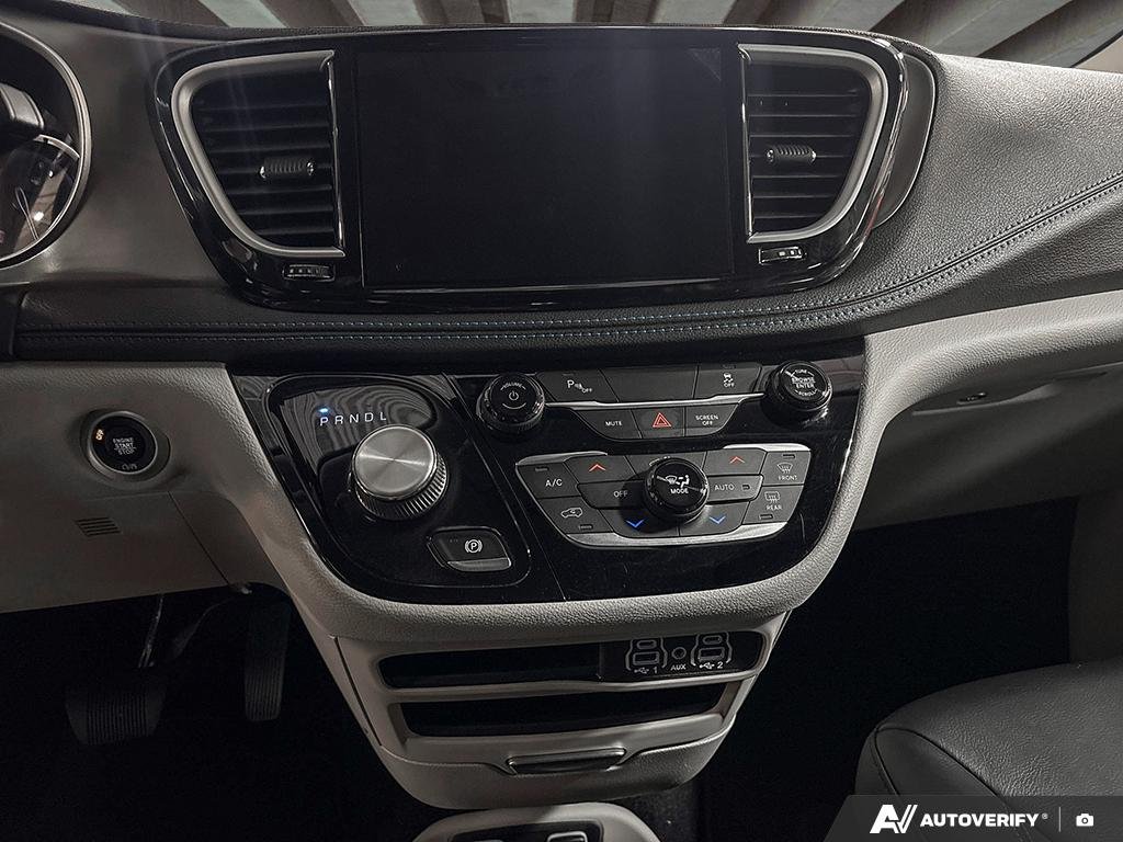 2021 Chrysler Pacifica Hybrid 2601324A | Touring L Plus White Edmonton - photo #16