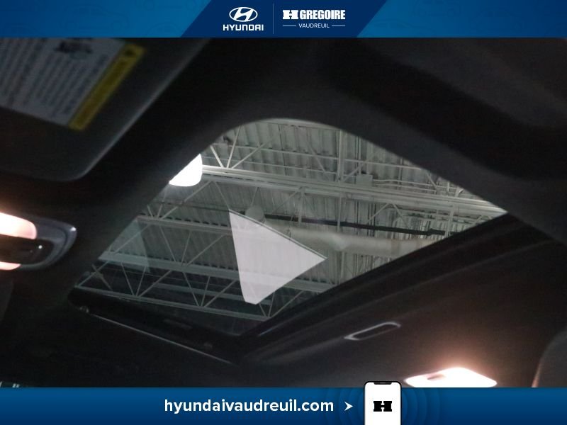 Hyundai Elantra YP225 | Manual 2023 Gris Laval - photo #16