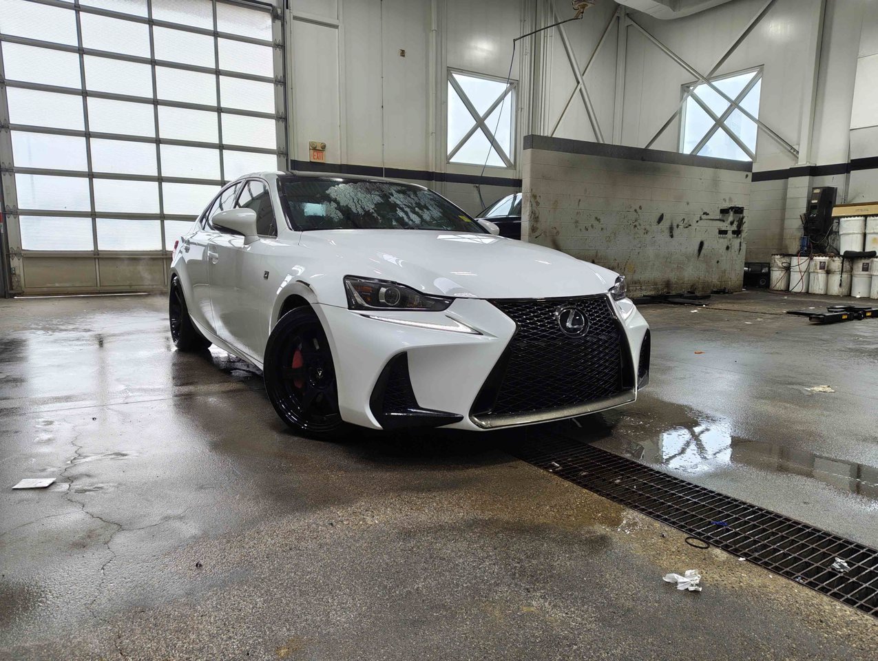 2017 Lexus IS 350 4dr Sdn AWD White Sherwood Park - photo #1