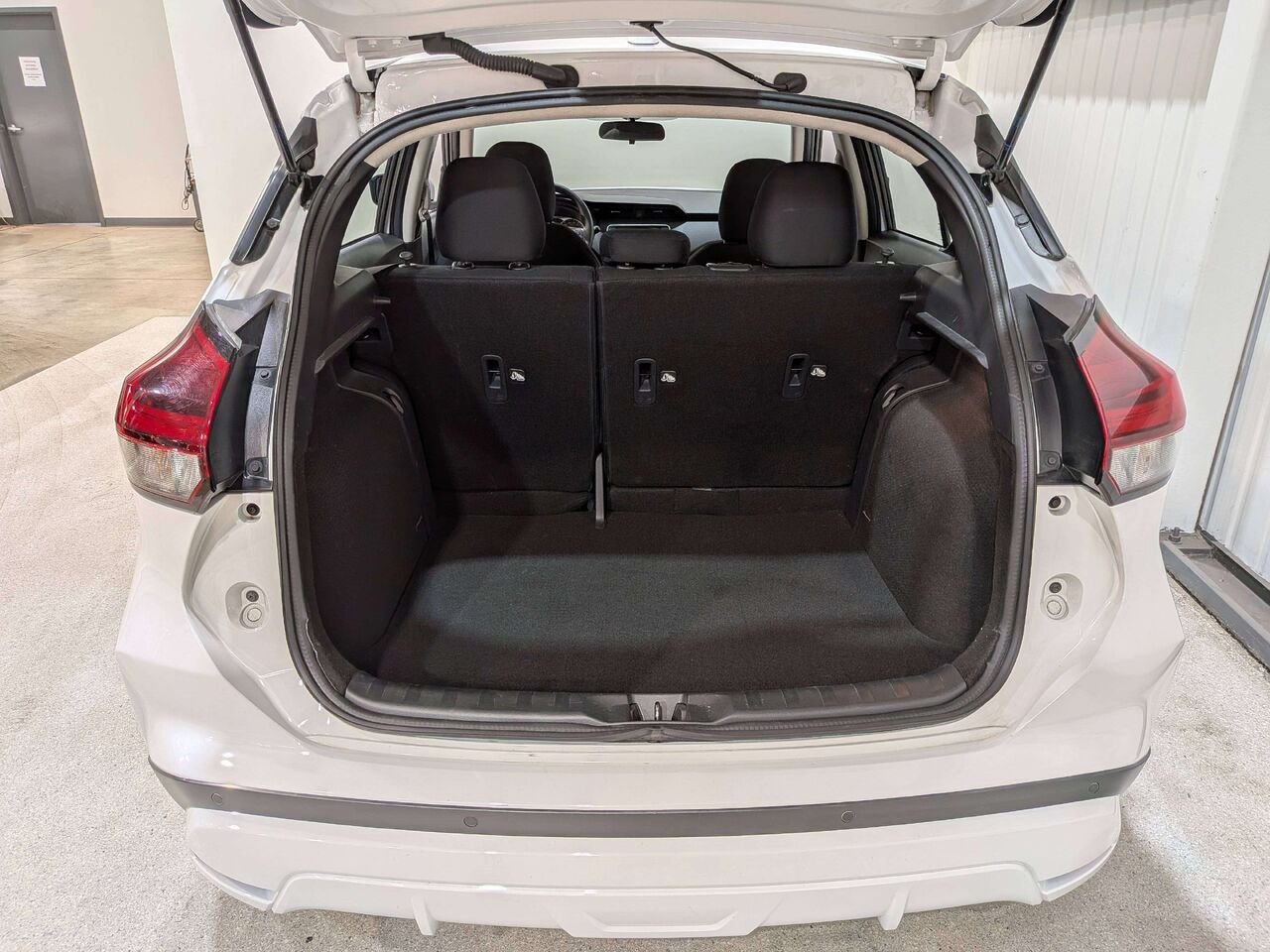 Nissan Kicks S FWD 2024 Blanc Val-David - photo #8