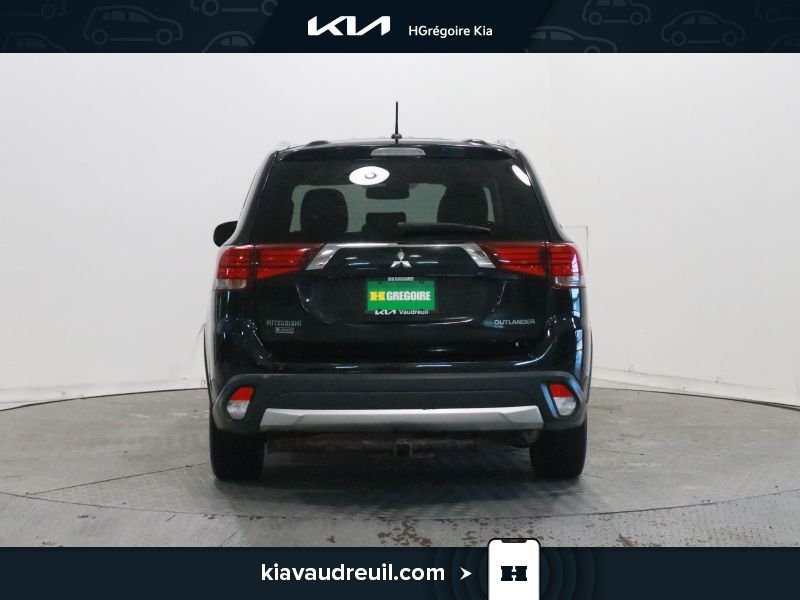 2016 Mitsubishi Outlander Black Blainville - photo #5