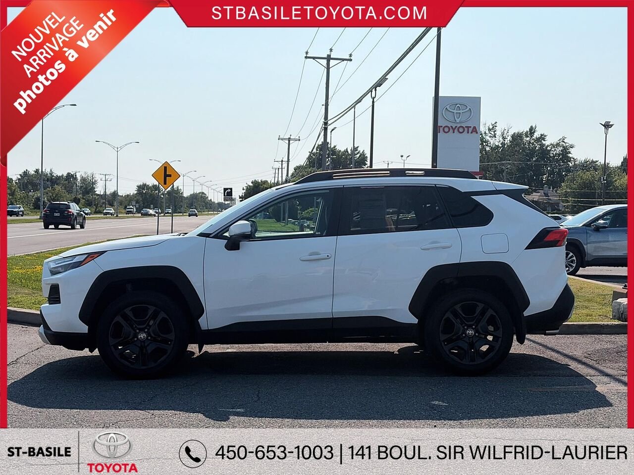 TOYOTA RAV4 2023 Blanc Saint-Basile-le-Grand - photo #1