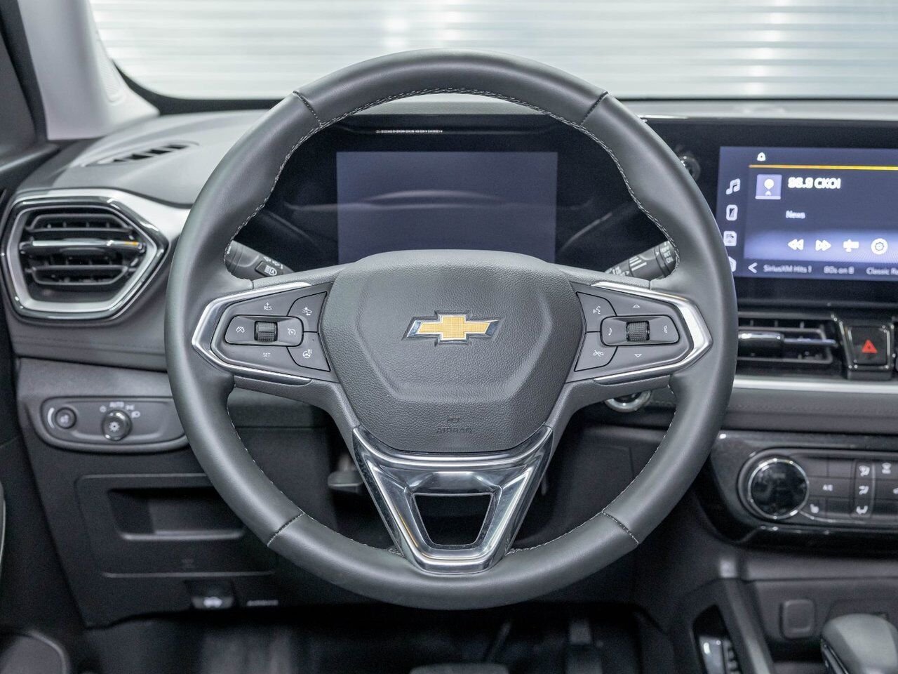 2026 Chevrolet Trailblazer LT AWD *SIÈGES / VOLANT CHAUF* CARPLAY *BAS KM* Marina Blue Saint-Jérôme - photo #11