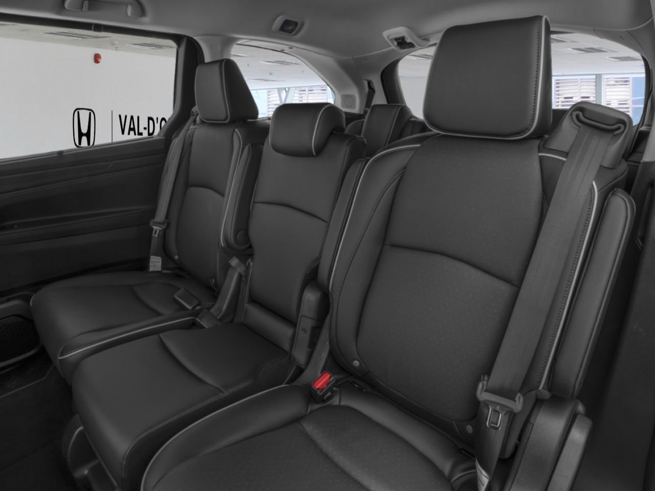 HONDA Odyssey Touring BA 2027 Blanc platine nacré Val-d'Or - photo #11