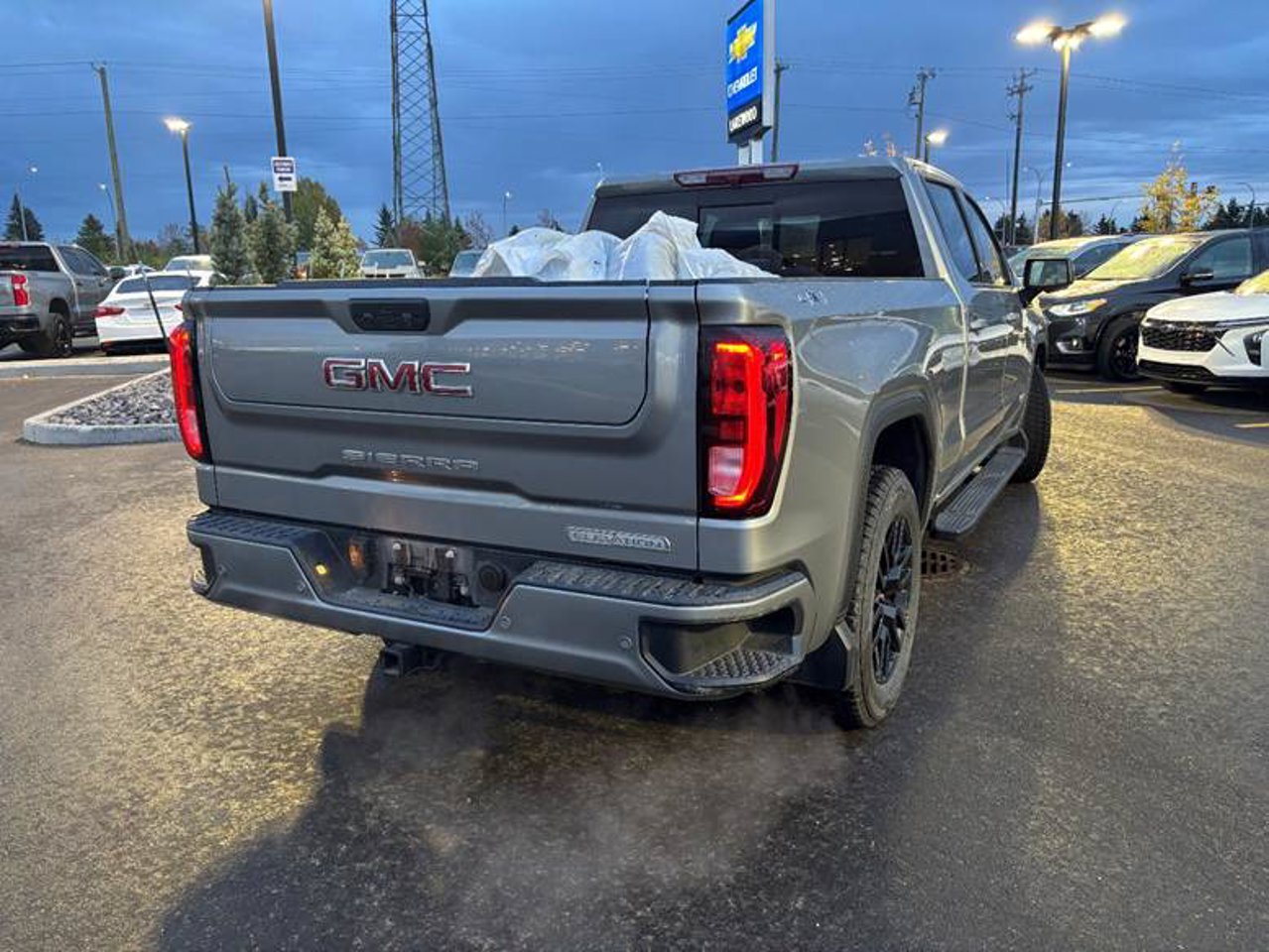 2024 GMC Sierra 1500 4WD Crew Cab 147 Elevation Grey Sherwood Park - photo #2
