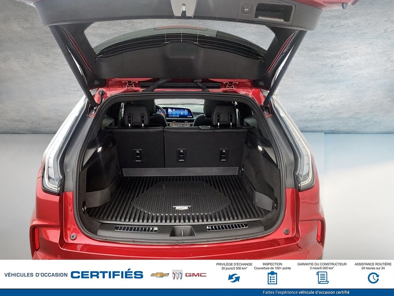 2024 CADILLAC XT4 SPORT Traction intégrale, 4 portes Sport Red Montmagny - photo #5