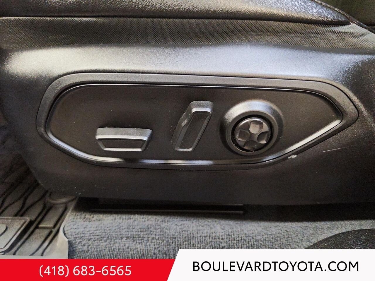 2022 Jeep Grand Cherokee 99505A-120 | TRAILHAWK 4XE, 4X4 White Québec - photo #13