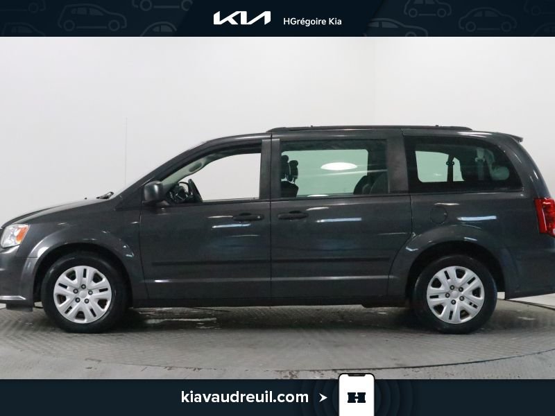 2015 Dodge GR Caravan Grey Laval - photo #3