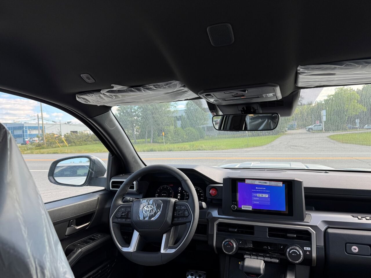 2026 Toyota Tacoma Double Cab 4x4 BA emp. court White Val-d'Or - photo #2