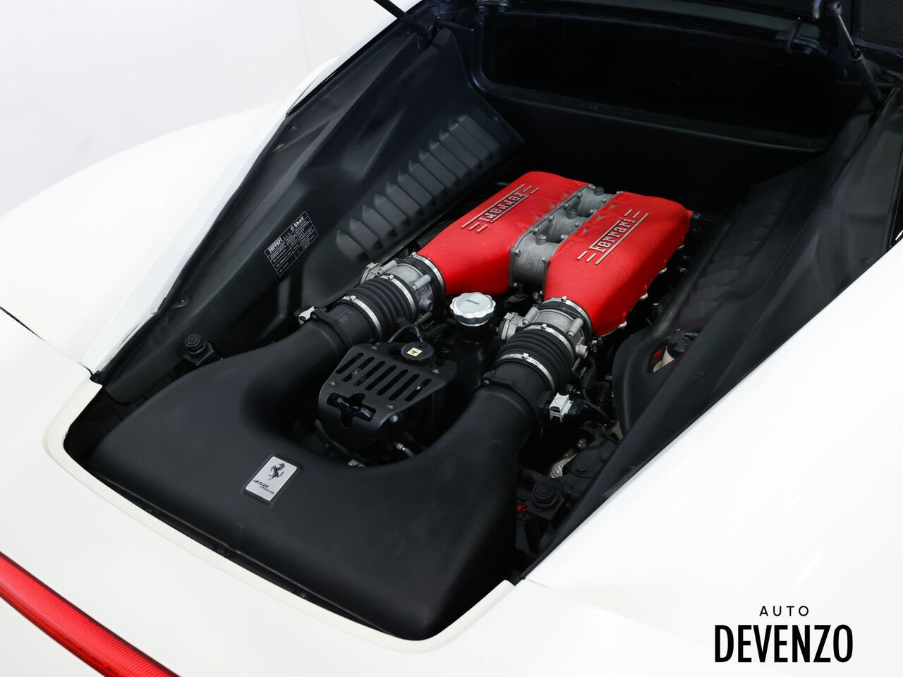 2011 Ferrari 458 Italia White Saint-Eustache - photo #18