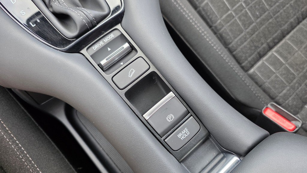 2024 Honda HR-V LX AWD Black Mont-Laurier - photo #28