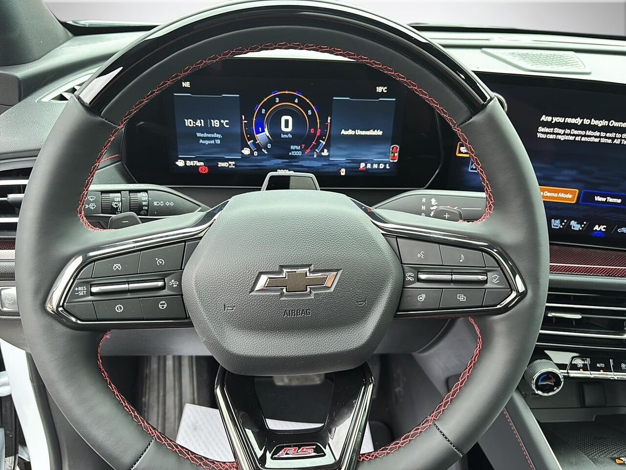 CHEVROLET Traverse RS 2026 BLANC POLAIRE, TRIPLE COUCHE Saint-Hyacinthe - photo #9