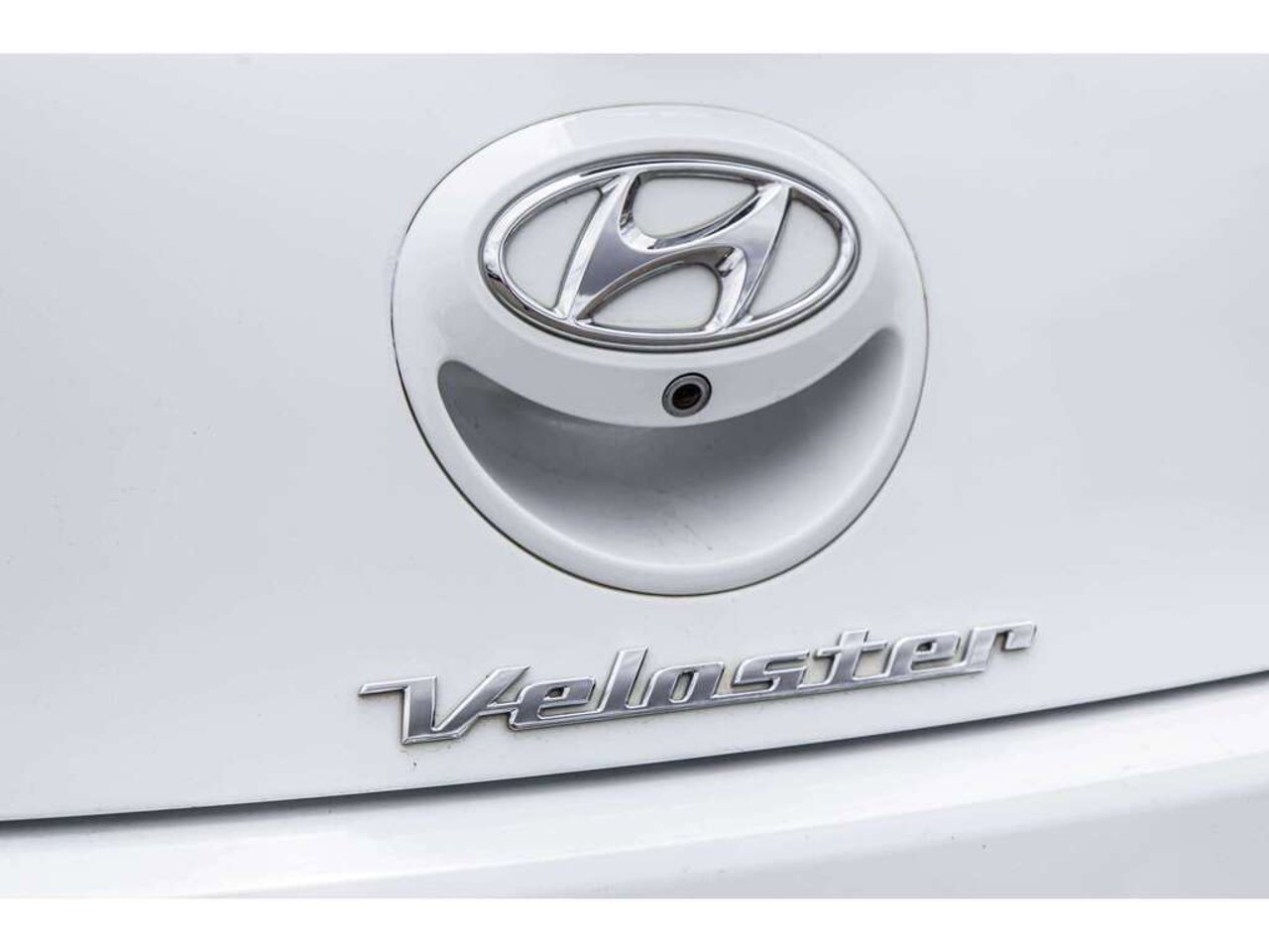 Hyundai Veloster 2019 Blanc Sainte-Julienne - photo #9