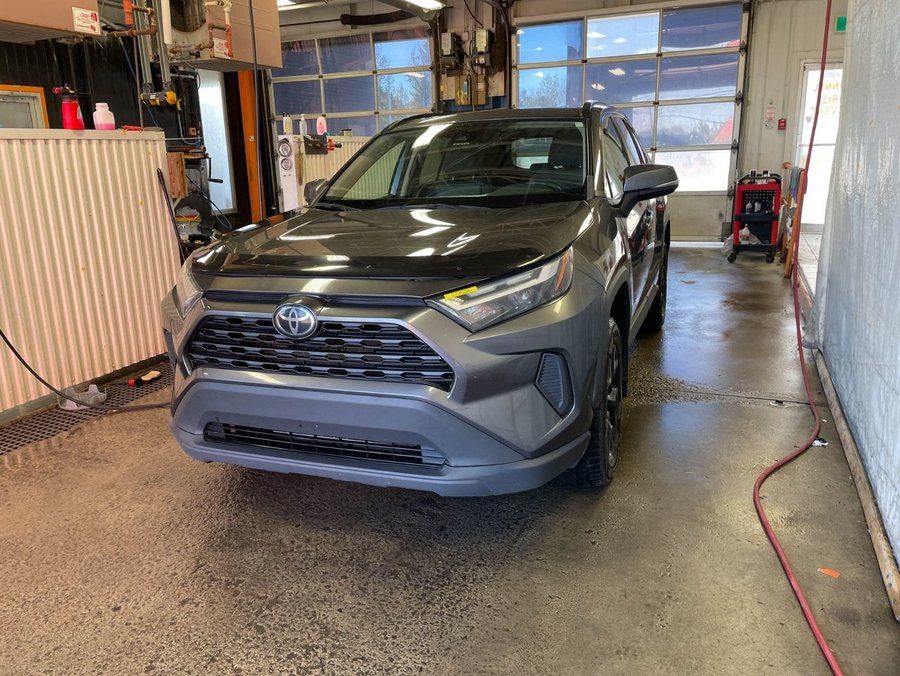 2022 Toyota RAV4 XLE AWD *TOIT* SIÈGES CHAUFF HAYON ELECT CARPLAY gray