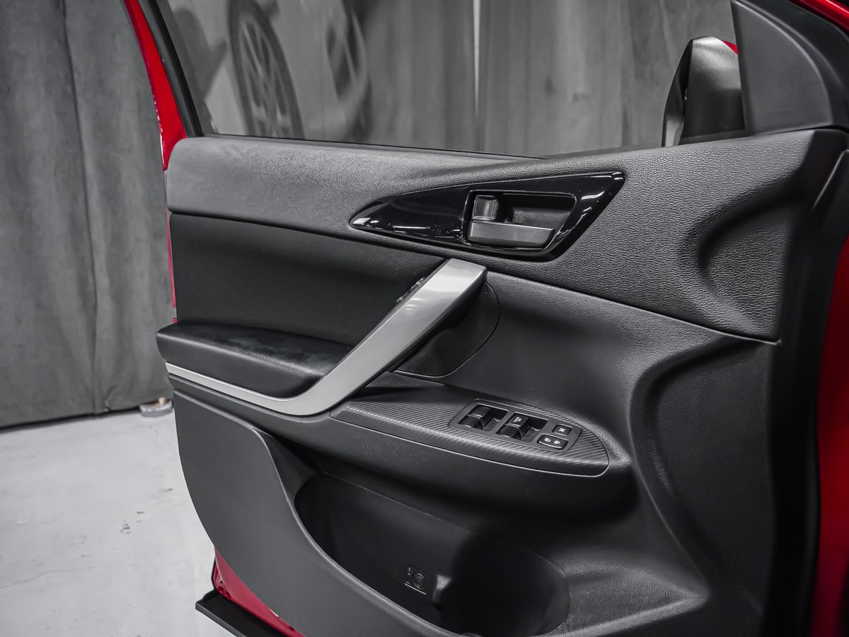 Mitsubishi Eclipse Cross ES S-AWC SIEGES CHAUFFANTS APPLE CARPLAY 2020 Rouge Montréal - photo #8
