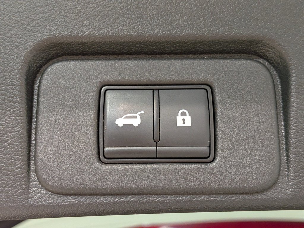 2024 Nissan Rogue AWD Platinum Red Val-David - photo #9