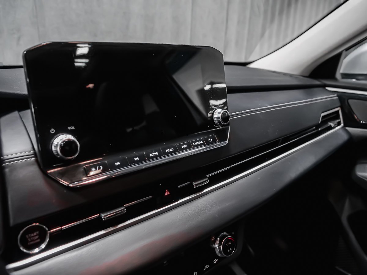 2023 Mitsubishi Outlander SEL Silver Montreal - photo #10