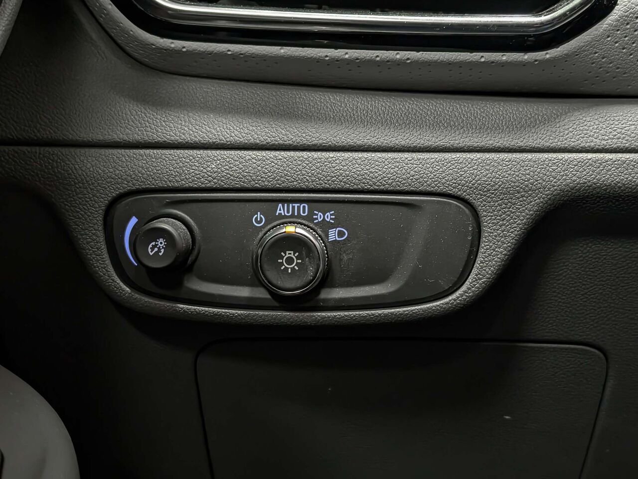 CHEVROLET BOLT EUV Premier Toit Pano Cuir 2023 Gris Sherbrooke - photo #12
