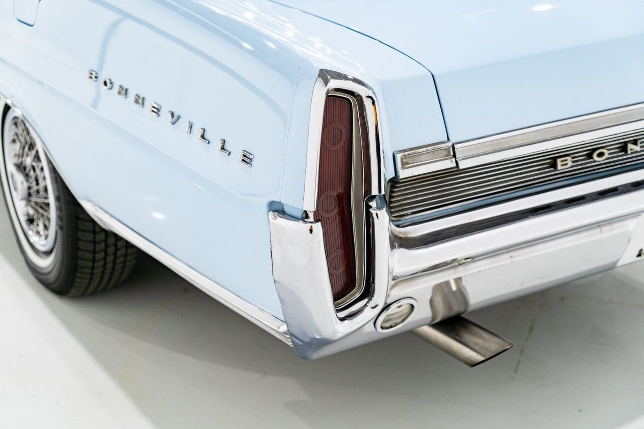 Pontiac Bonneville **PRICE IN USD** 1964 Bleu Montréal - photo #30