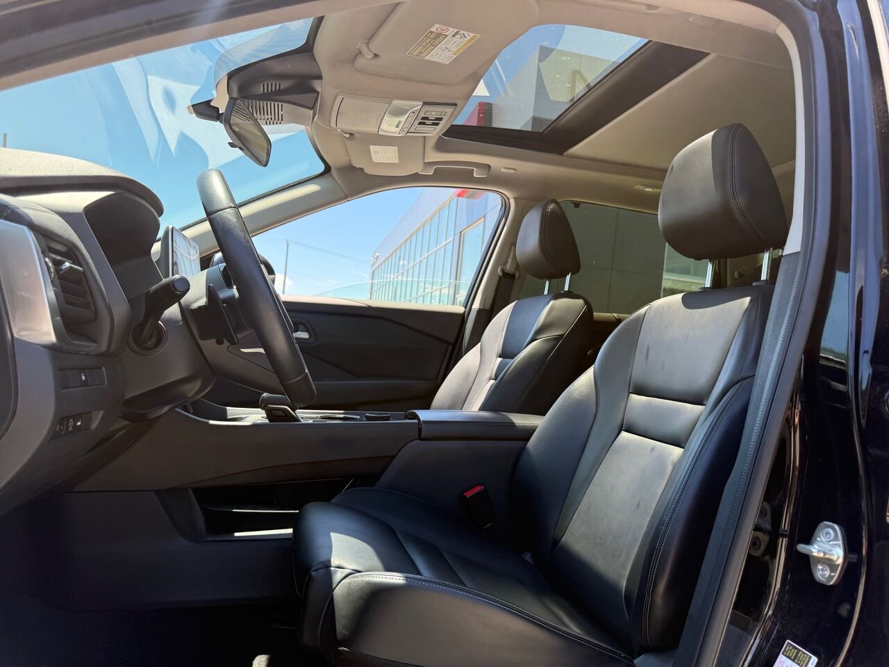 2023 Nissan Rogue Black Châteauguay - photo #2