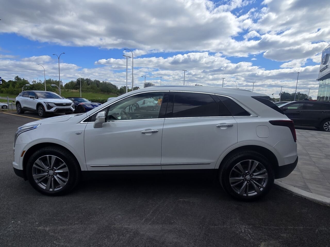 2024 Cadillac XT5 PREMIUM LUXURY AWD FINANCEMENT À PARTIR 3.99% White Laval - photo #14