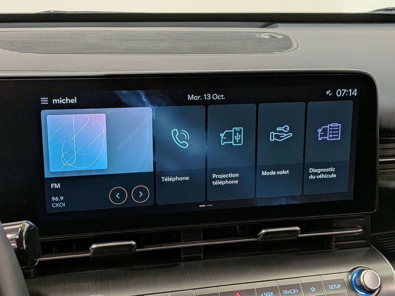 2025 Hyundai Kona 2.0L Preferred AWD Grey Val-David - photo #18