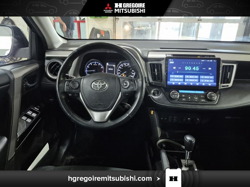 Toyota Rav 4 MW4499 | XLE *AWD* Toit * Mags * Caméra * 2018 Noir Laval - photo #17