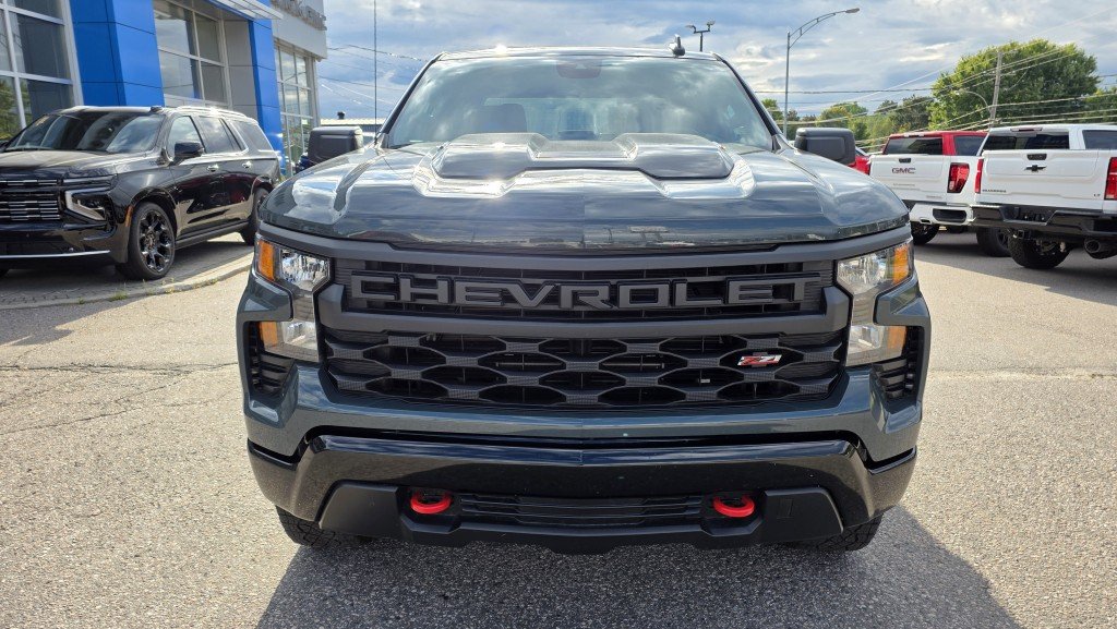 CHEVROLET Silverado 1500 Custom TrailBoss Z71 2025 Vert Mont-Laurier - photo #1
