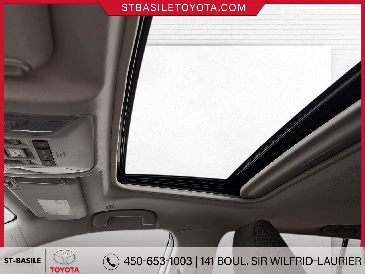 Toyota RAV4 Hybride 2023 Bleu heliographique Saint-Basile-le-Grand - photo #19