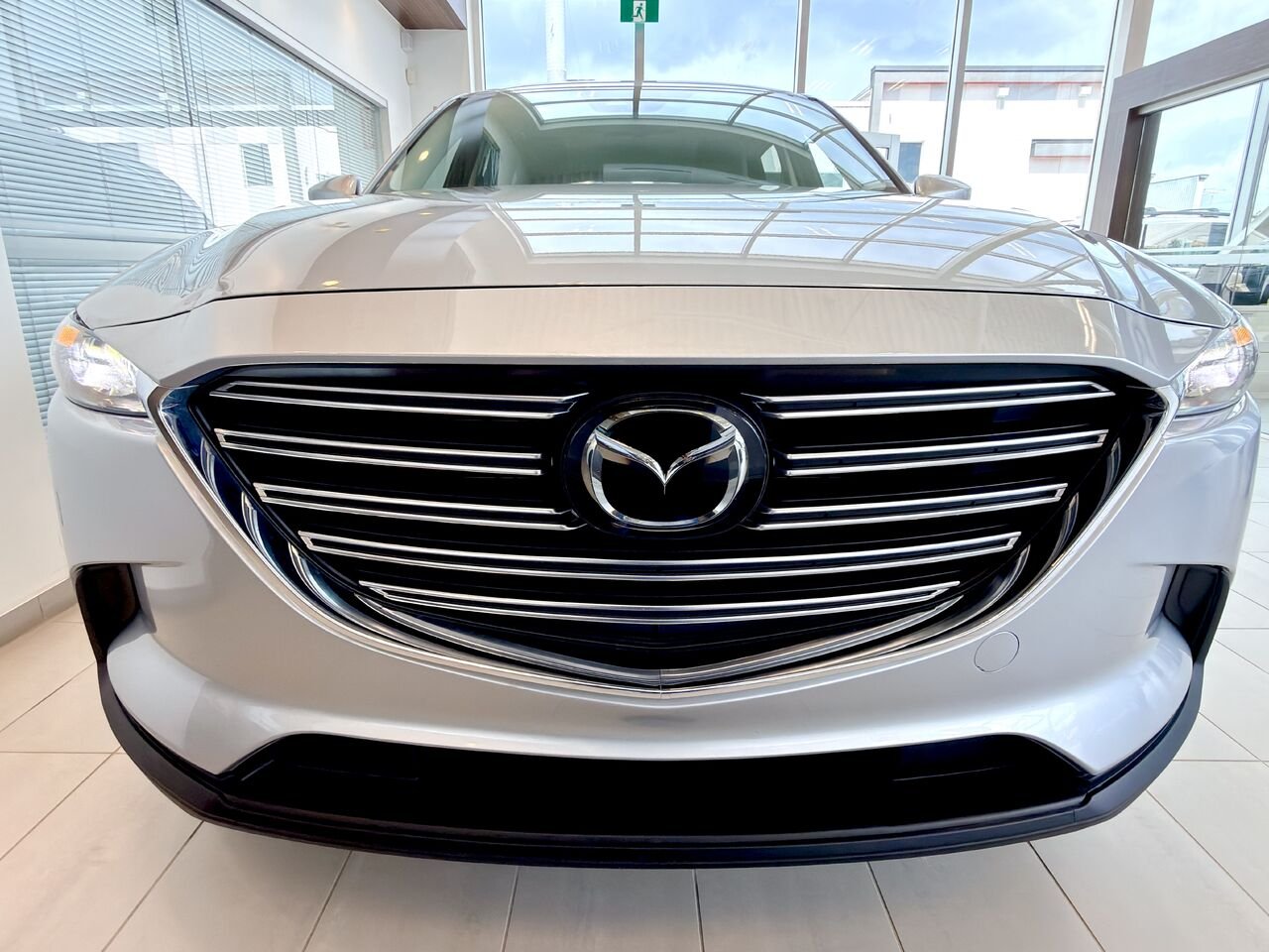 Mazda CX-9 2023 Argent Notre-Dame-des-Prairies - photo #5