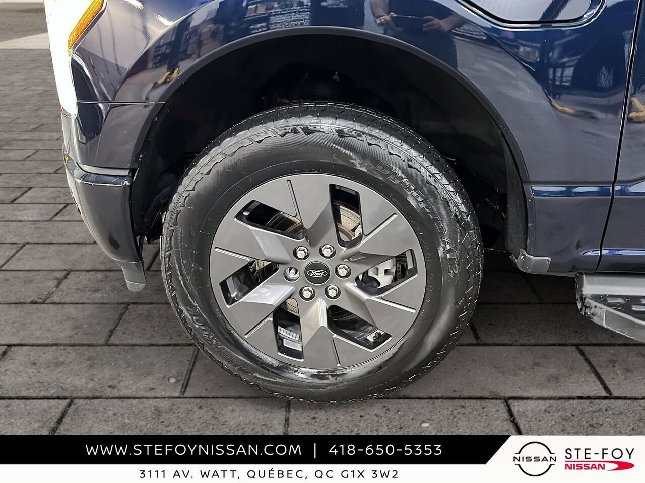 Ford F-150 Lightning GROUPE 510 A, standard range 2023 Bleu Ste-Foy - photo #6