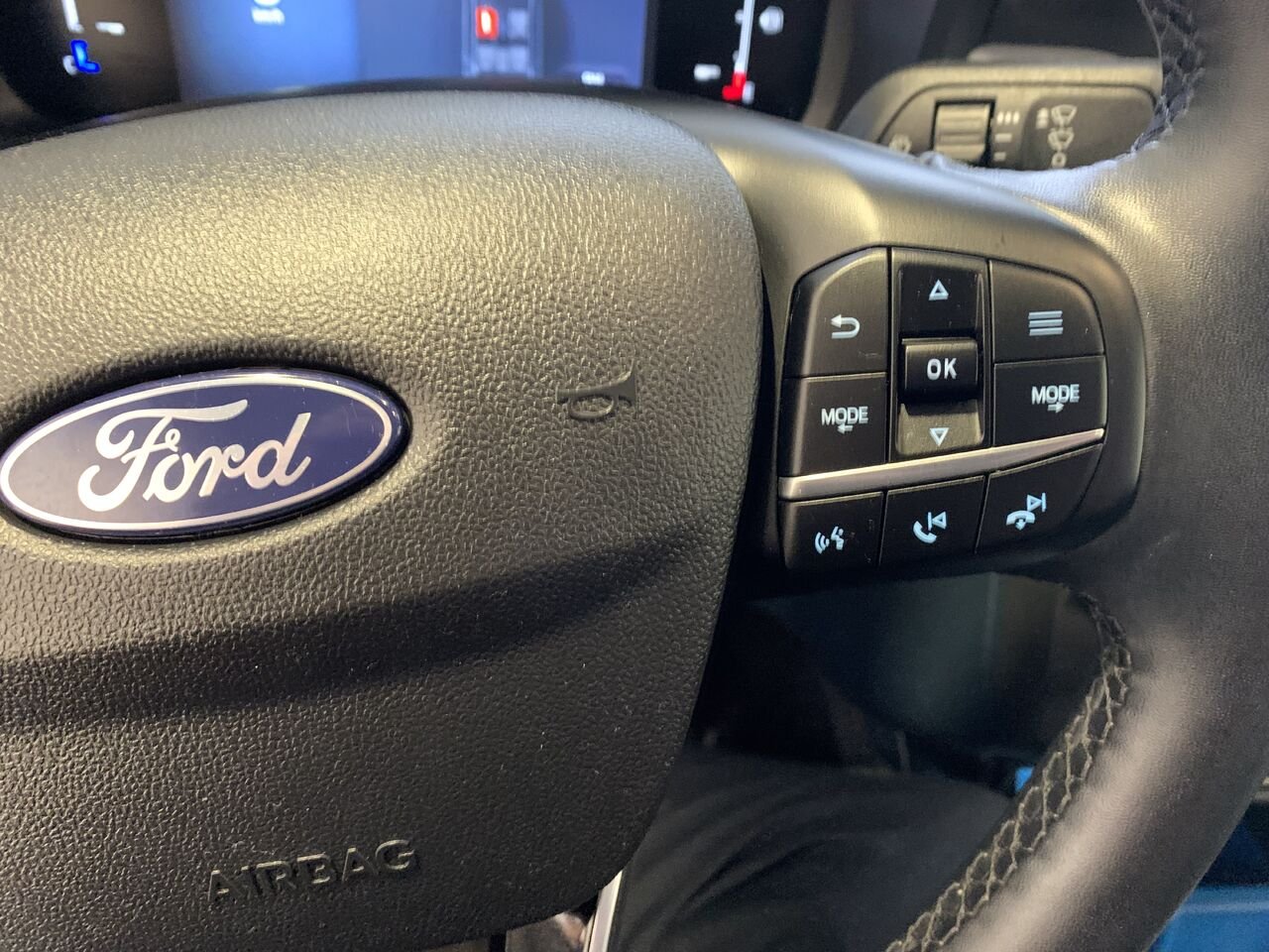 2025 Ford Maverick XLT AWD Blue Saint-Eustache - photo #35