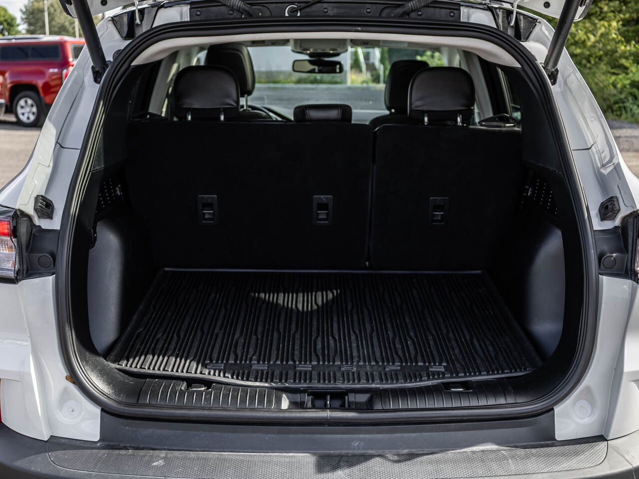 Ford Escape 2021 Blanc Sainte-Julienne - photo #8