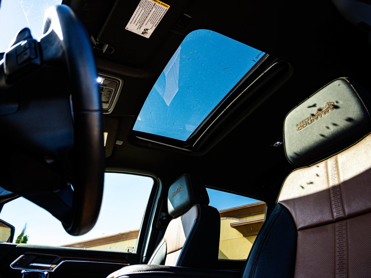 2024 Chevrolet Silverado 1500 4WD Crew Cab 147 High Country White Sherwood Park - photo #16