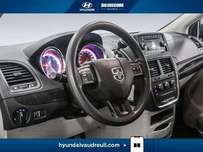 Dodge GR Caravan YA921 | Canada Value Package 2WD 2018 Rouge Laval - photo #15