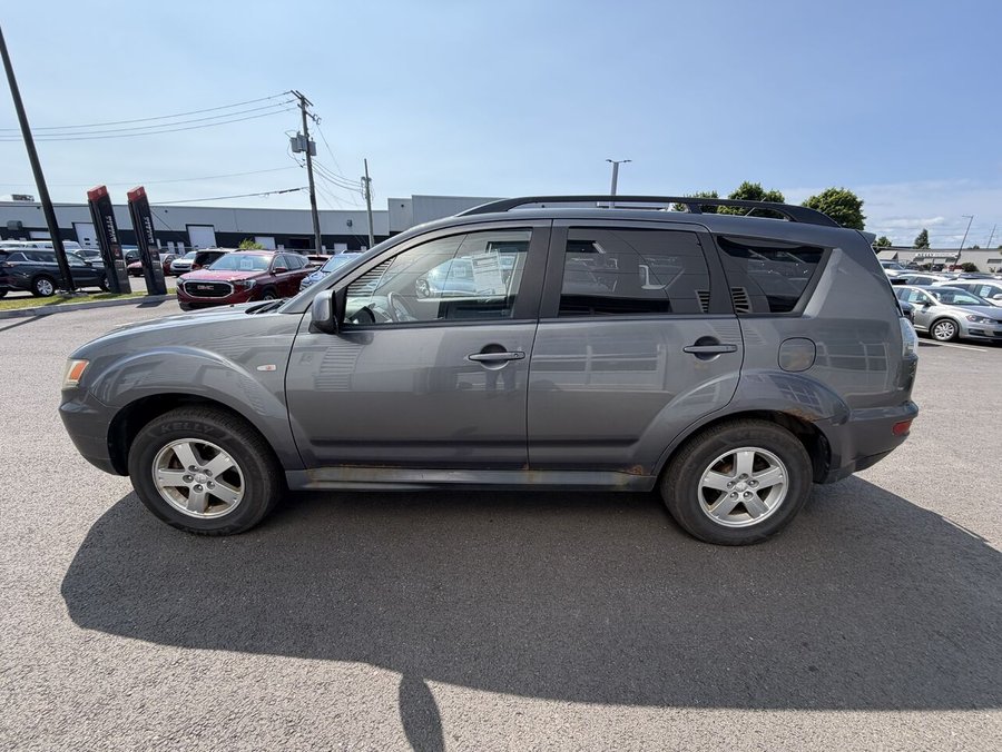 Mitsubishi Outlander Es Awd, Vendu tel quel 2011 Gris