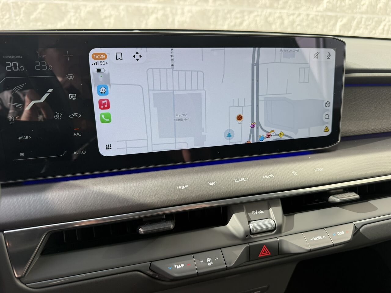 2025 Kia EV9 Land AWD White Laval - photo #25