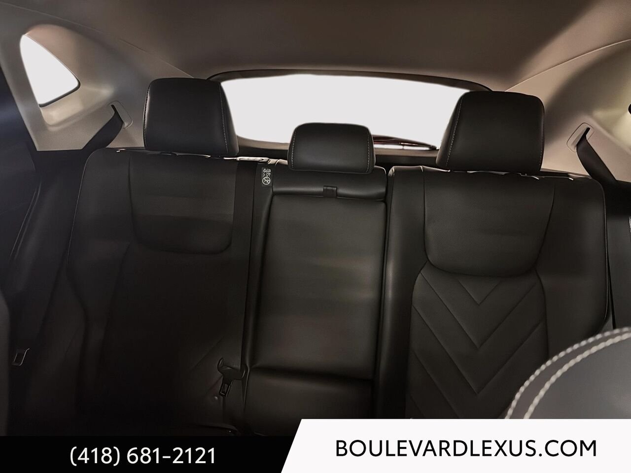 Lexus NX 19365A 2024 Argent Québec - photo #18