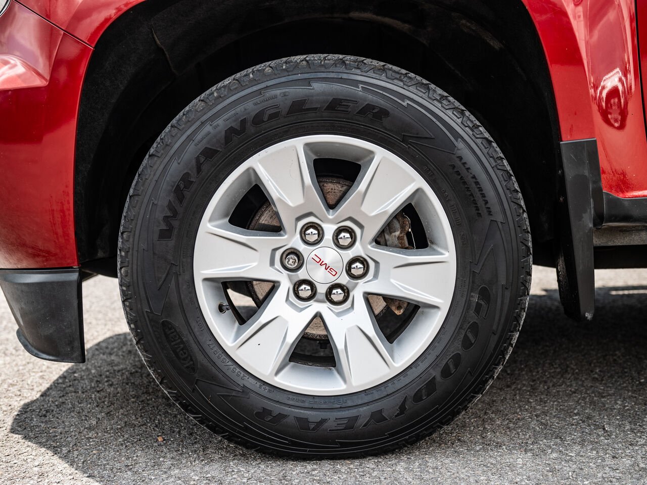 2016 GMC Canyon Red Sainte-Julienne - photo #7