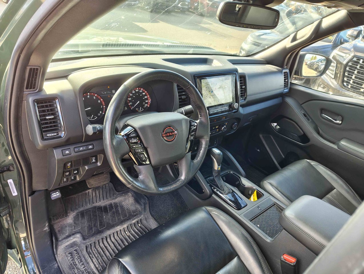 2022 Nissan Frontier Crew Cab PRO-4X Standard Bed 4x4 Tactical Green Metallic Sherwood Park - photo #7