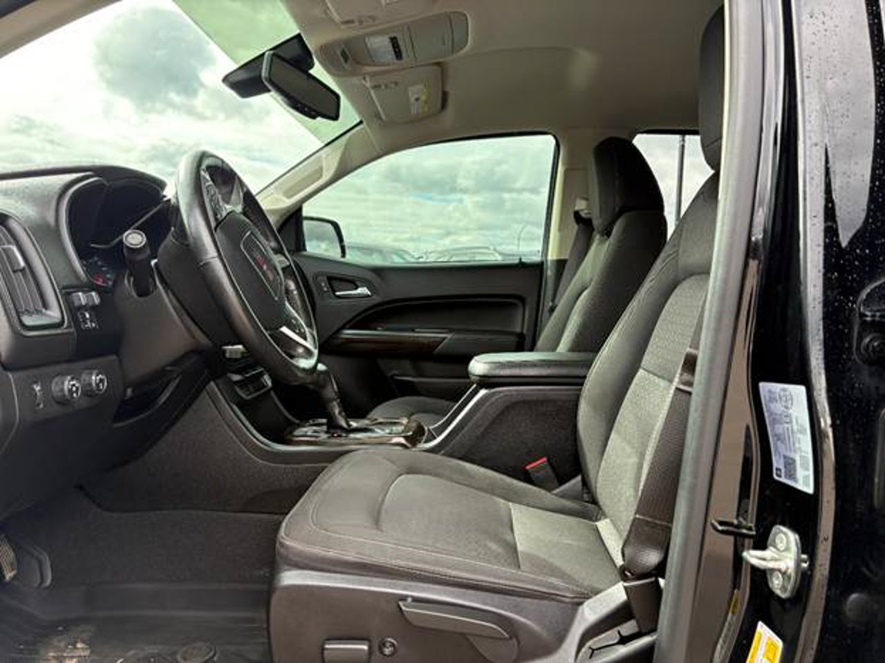2021 GMC Canyon 4WD Crew Cab 128 Elevation Black Sherwood Park - photo #5