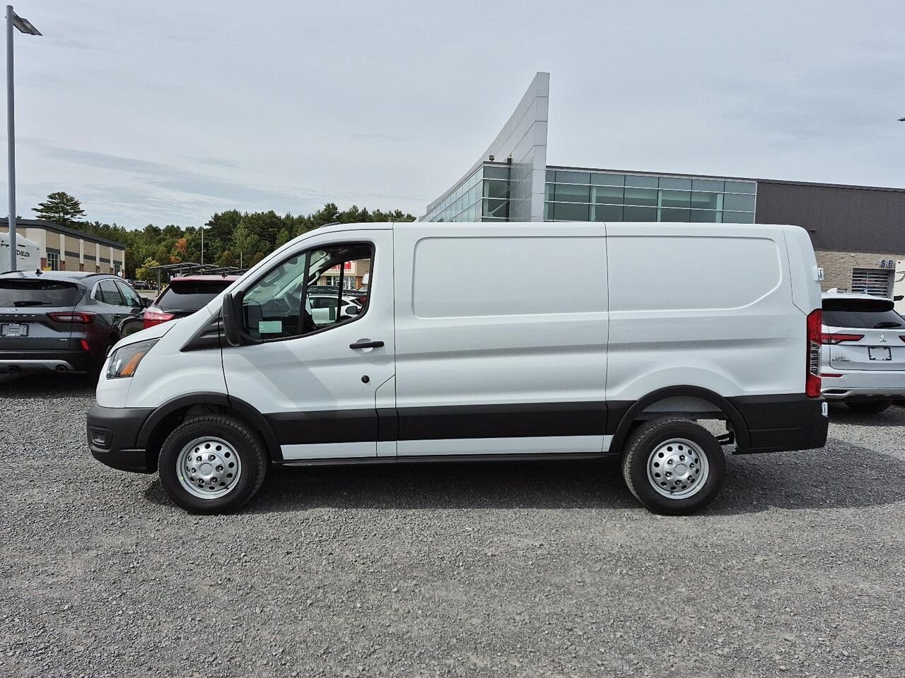 2027 Ford Transit Cargo Van Oxford White Saint-Jérôme - photo #2