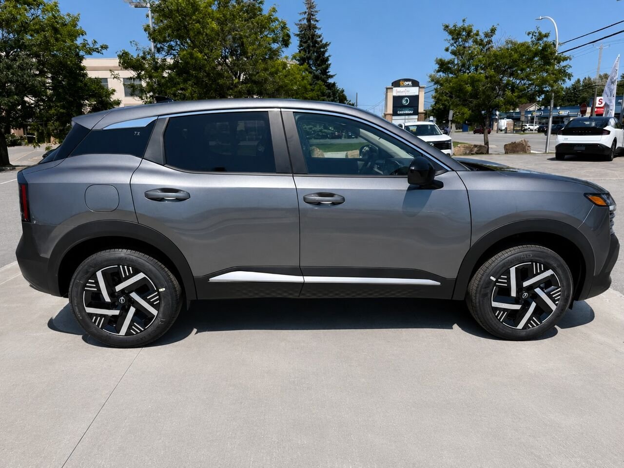 NISSAN Kicks KICKS SV FWD 2026 Gris poudre métallisé Châteauguay - photo #7