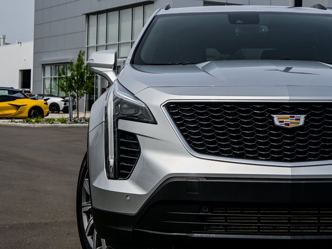 2021 Cadillac XT4 AWD 4dr Sport Grey Sherwood Park - photo #4