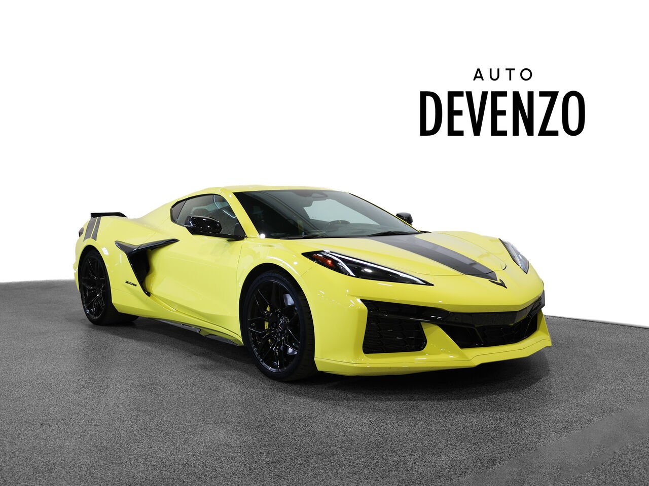 Chevrolet Corvette 2024 Jaune Saint-Eustache - photo #1